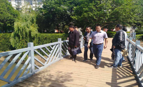 环保政务信息第26期 县委常委、县纪委书记、县监察委主任周定龙同志组织相关部门对南塘河环境综合整治情况进行巡查48