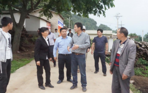 工商联工作信息第17期：县工商联、昆明隆昌商会携手云南卓秋商贸有限公司深入实地考察生态养殖鹅项目221