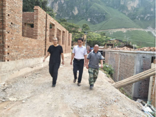 134、（工作简报）县住建局到乌蒙乡检查指导农村危房改造工作208
