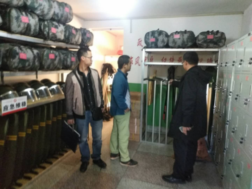 禄劝彝族苗族自治县人民政府对全县抗震救灾准备工作进行检查1089