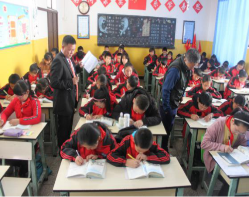 禄劝教育信息第201887期 屏山小学通过市级语言文字规范化示范校评估验收267