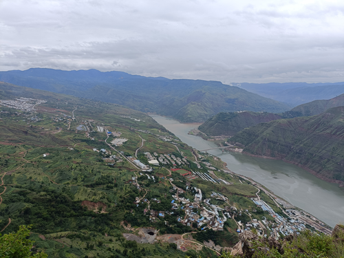 金沙江旅游带图片5