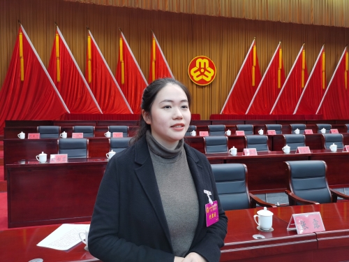 李滢杉