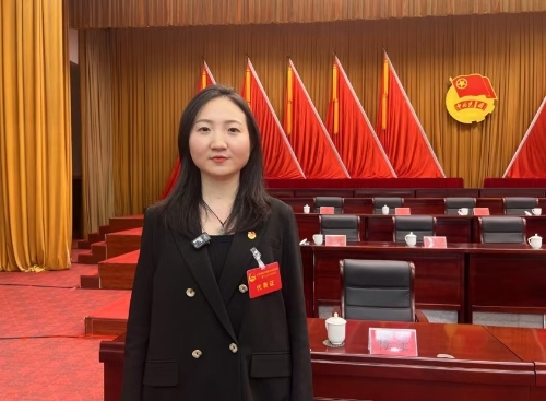 杨雅雯