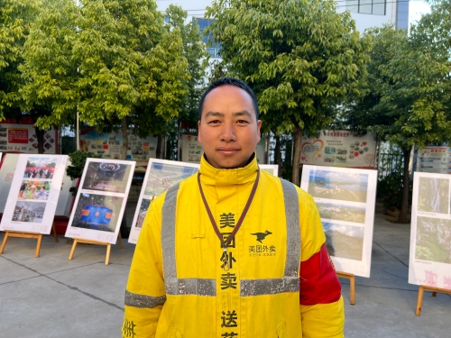 学生家长 李银富